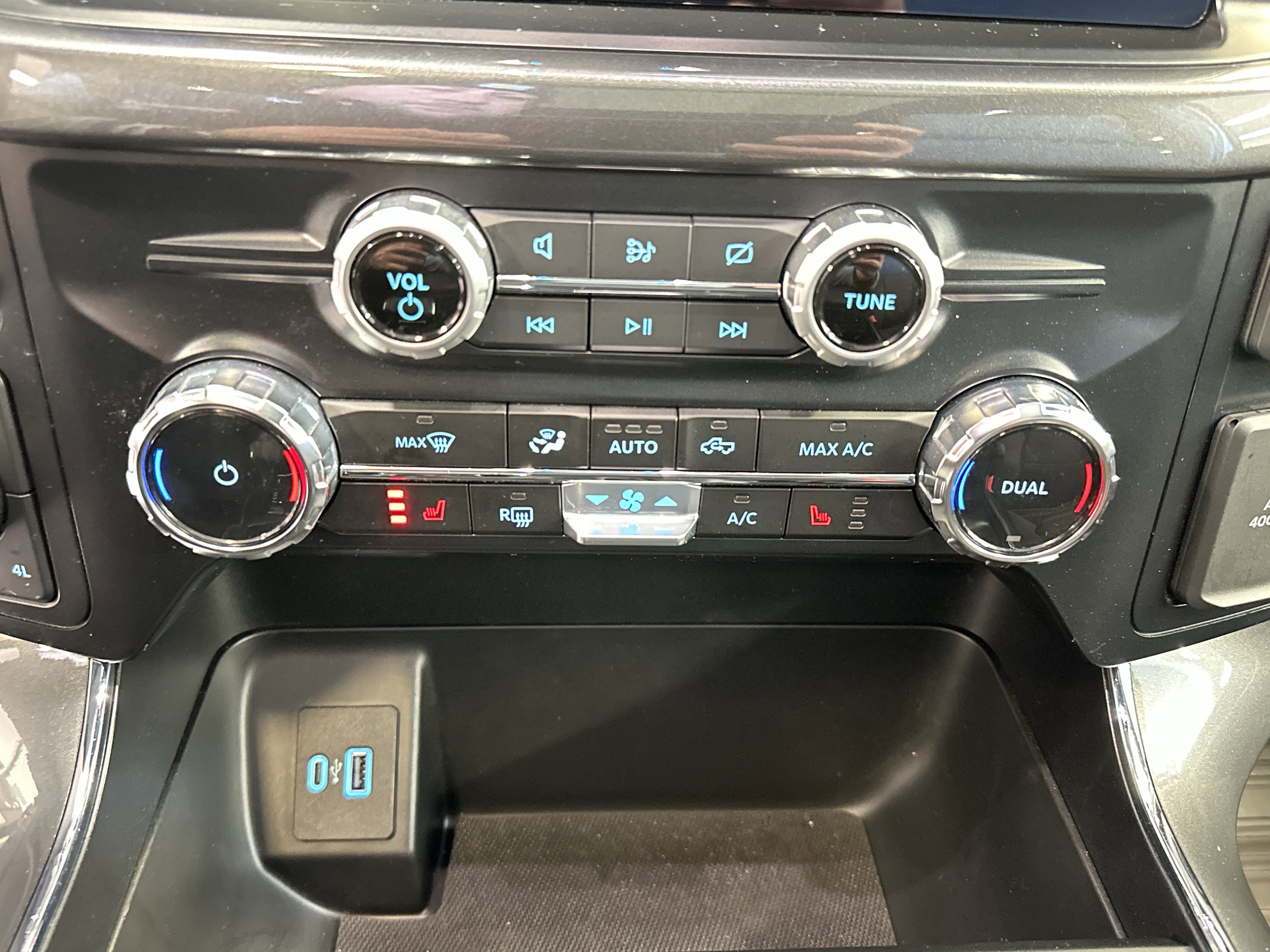 Certified 2023 Ford F150 XLT w/ Equipment Group 302A High image 35