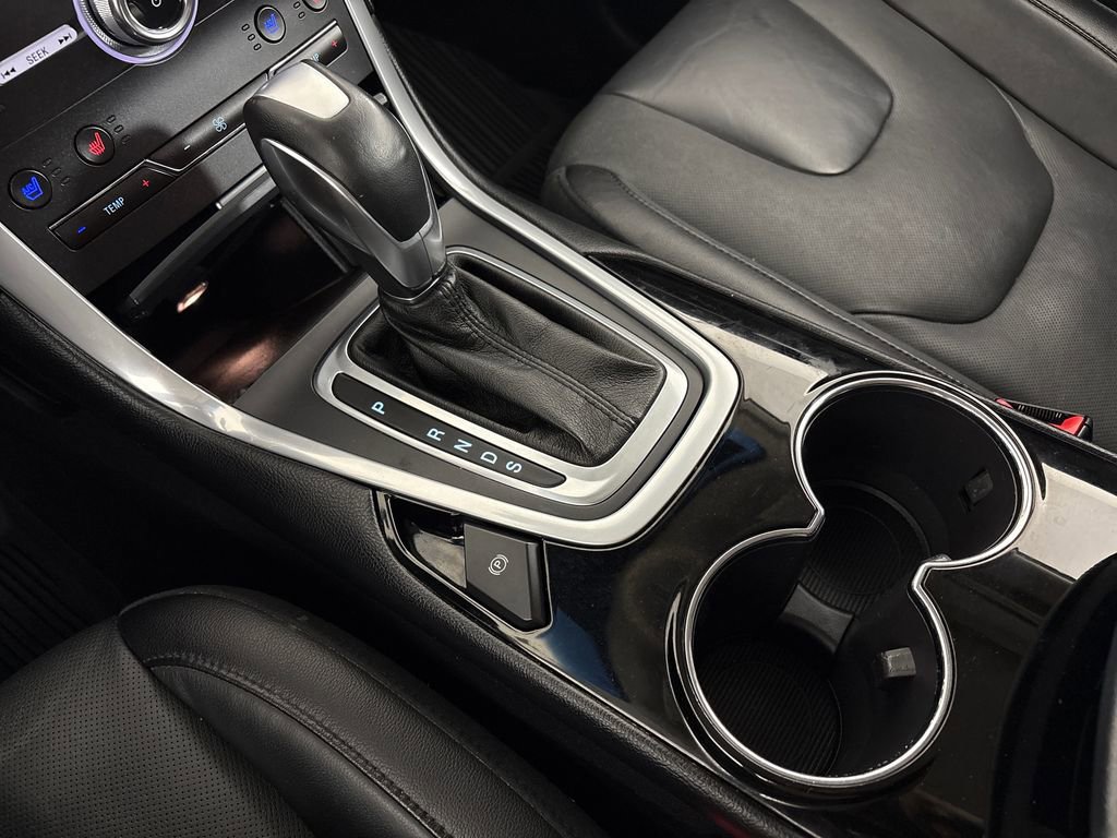 Certified 2018 Ford Edge Titanium w/ Equipment Group 301A image 28