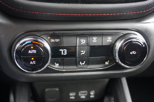 Used 2021 Chevrolet TrailBlazer RS w/ Sun and Liftgate Package FWD image 21