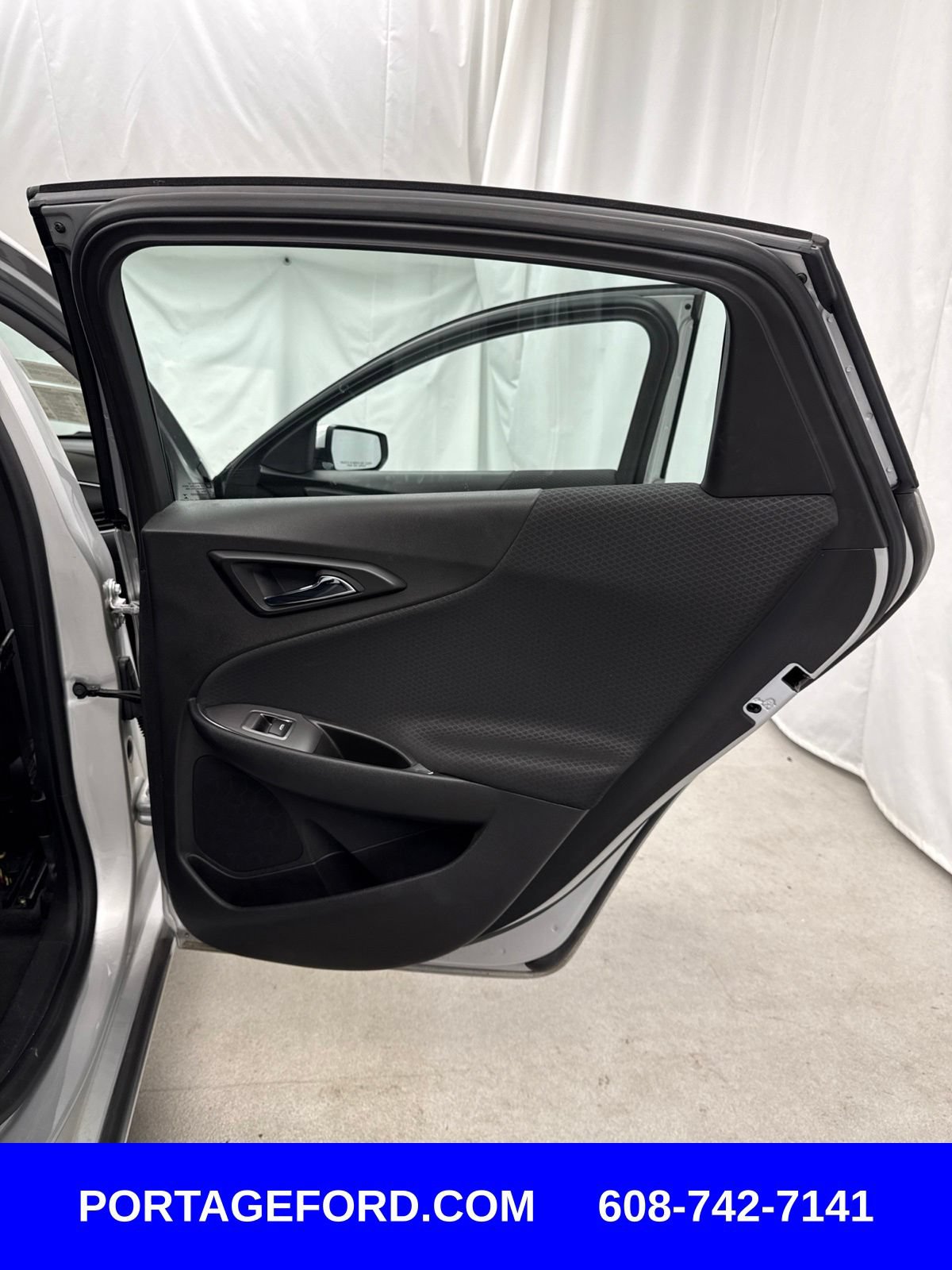 Used 2018 Chevrolet Malibu LT FWD image 29