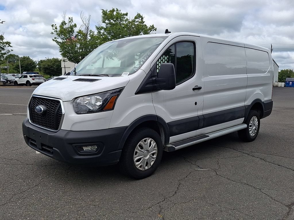 Certified 2025 Ford Transit 250 Low Roof w/ Exterior Upgrade Package RWD image 6