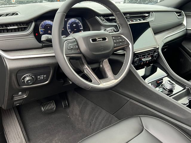 Used 2024 Jeep Grand Cherokee L Limited image 25