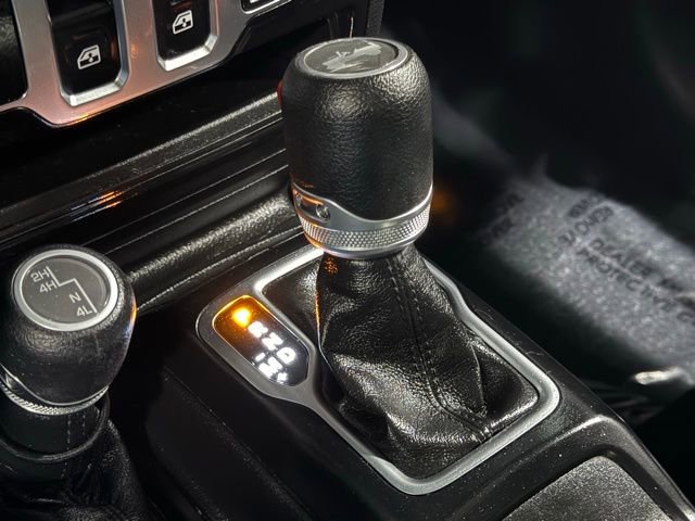 Used 2021 Jeep Wrangler Sport AWD/4WD image 33