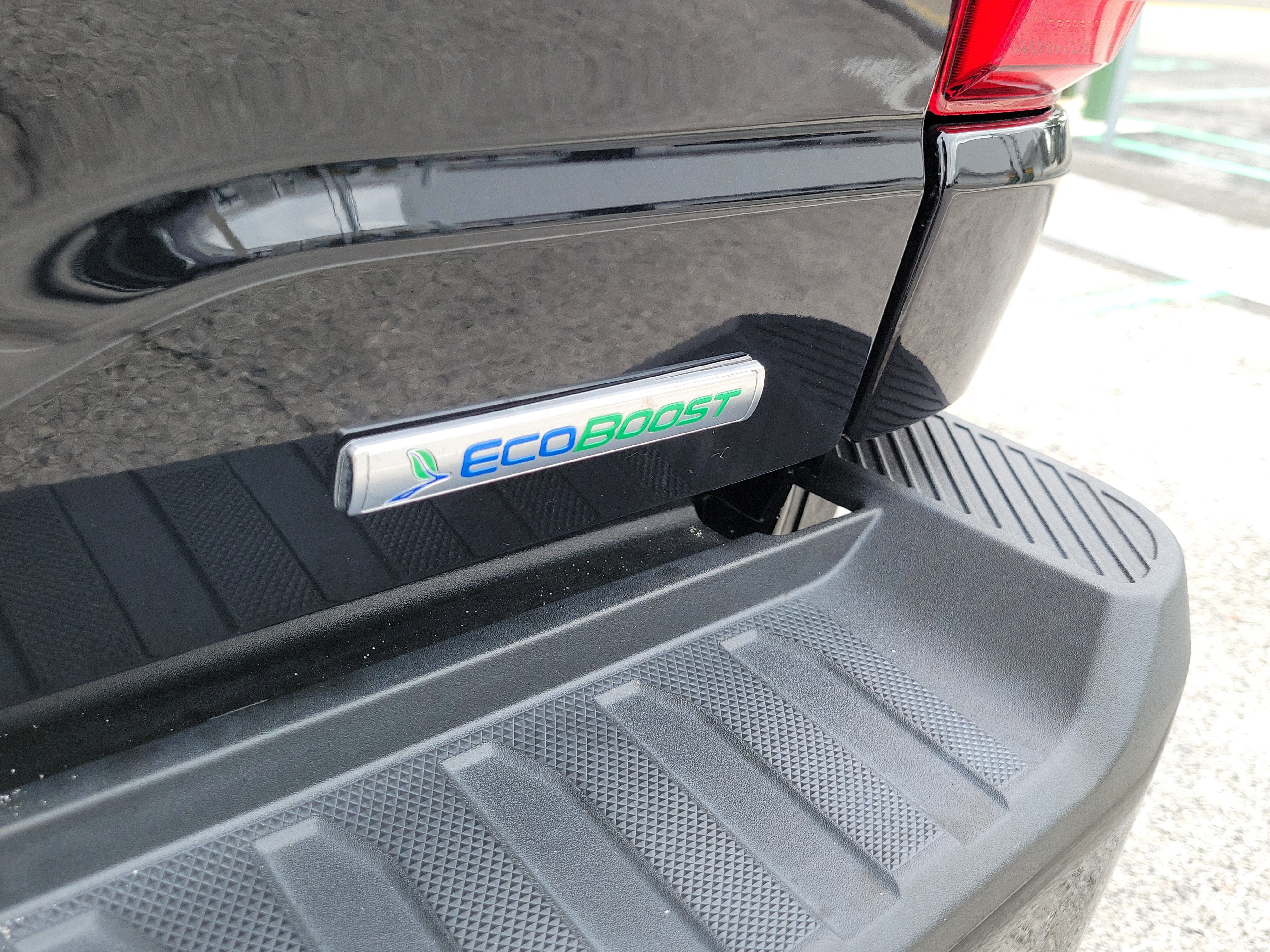 Certified 2023 Ford F150 XLT w/ Equipment Group 302A High image 9