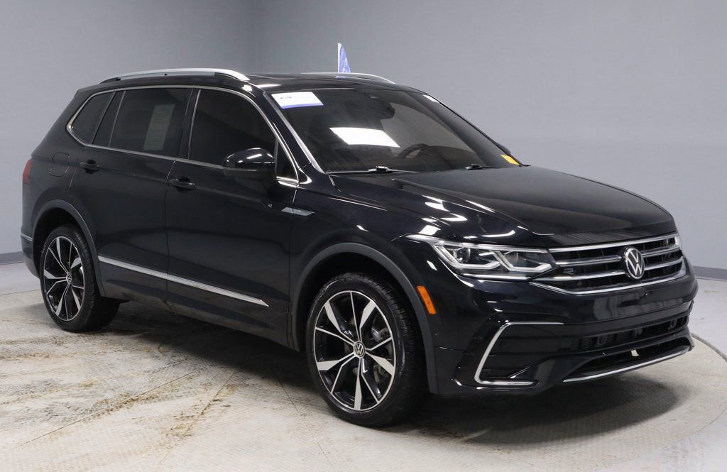 Used 2024 Volkswagen Tiguan SEL R-Line image 7