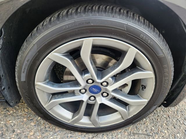 Certified 2017 Ford Fusion SE w/ Equipment Group 201A image 22