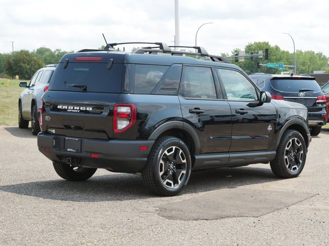 Certified 2022 Ford Bronco Sport Outer Banks w/ Tech Package AWD/4WD image 3