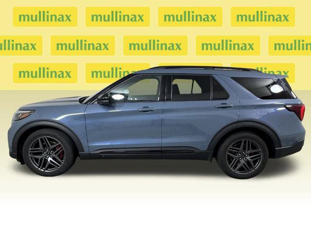 Certified 2025 Ford Explorer ST image 2