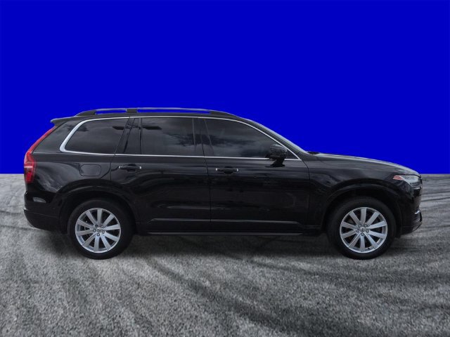 Used 2017 Volvo XC90 T6 Momentum w/ Vision Package AWD/4WD image 3