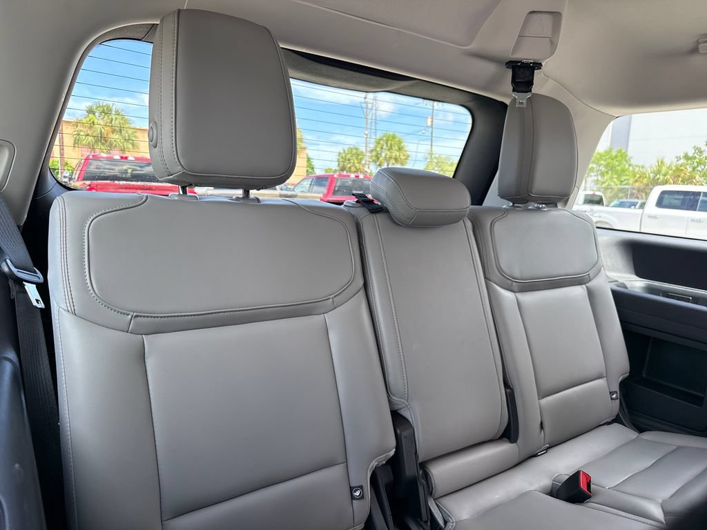 Certified 2025 Ford Expedition Active RWD image 32