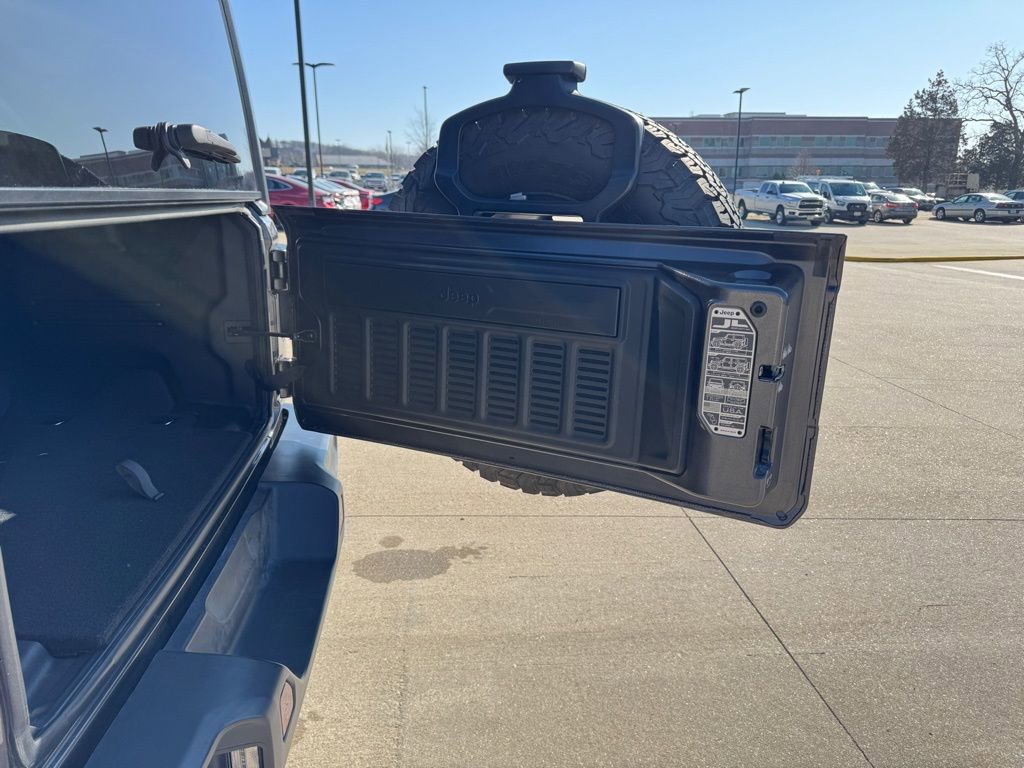 Used 2025 Jeep Wrangler Rubicon image 34