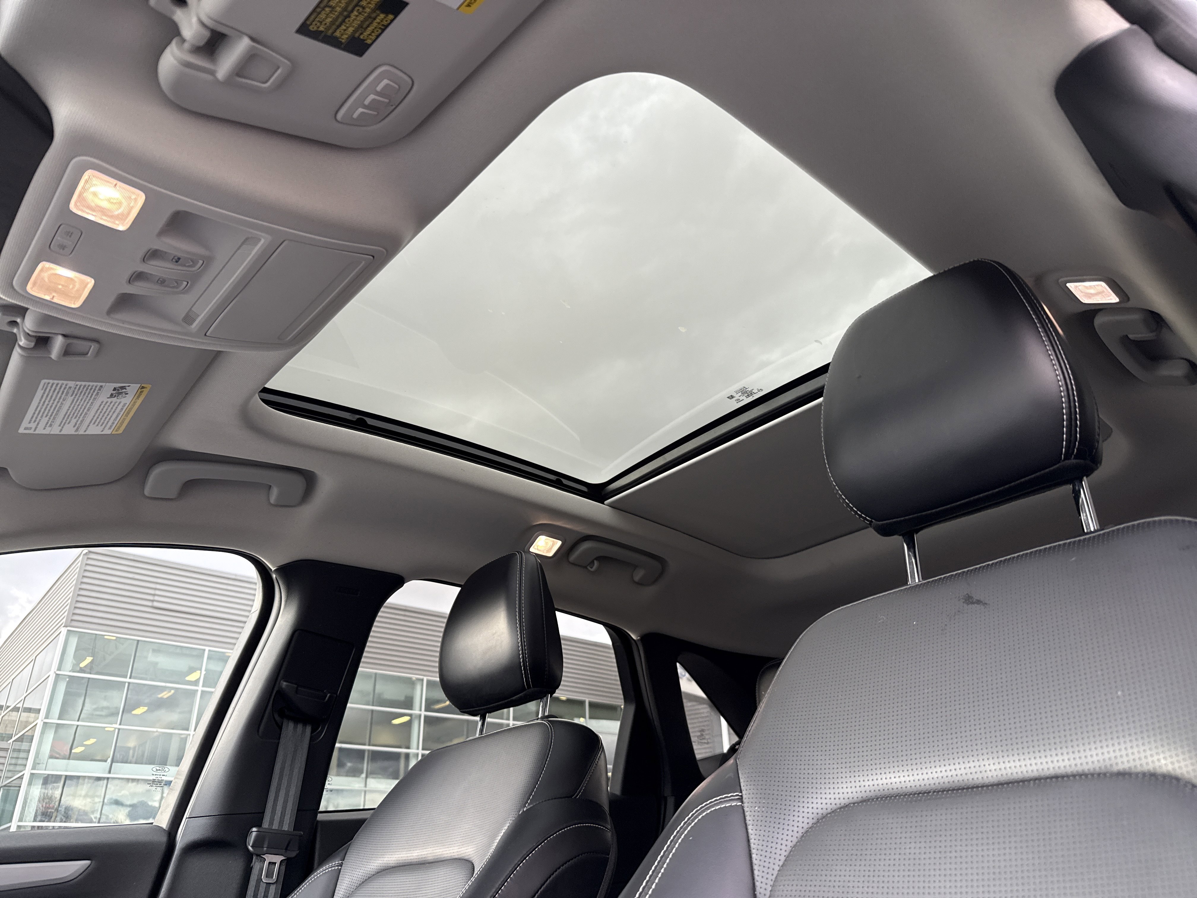 Certified 2024 Ford Escape Platinum w/ Class II Trailer Tow Package image 14