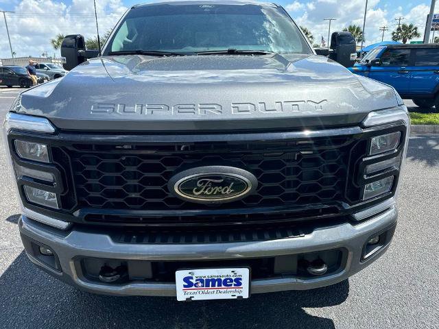 Certified 2025 Ford F250 Lariat w/ Tremor Off-Road Package AWD/4WD image 8