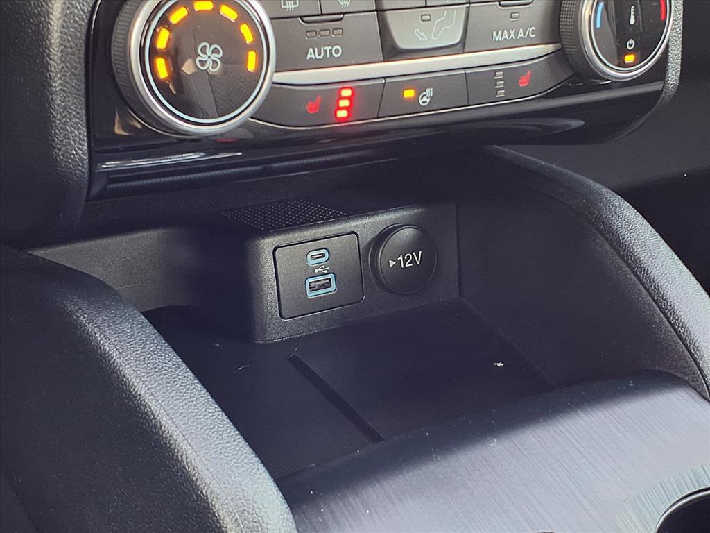 Certified 2022 Ford Escape SE w/ Cold Weather Package image 15