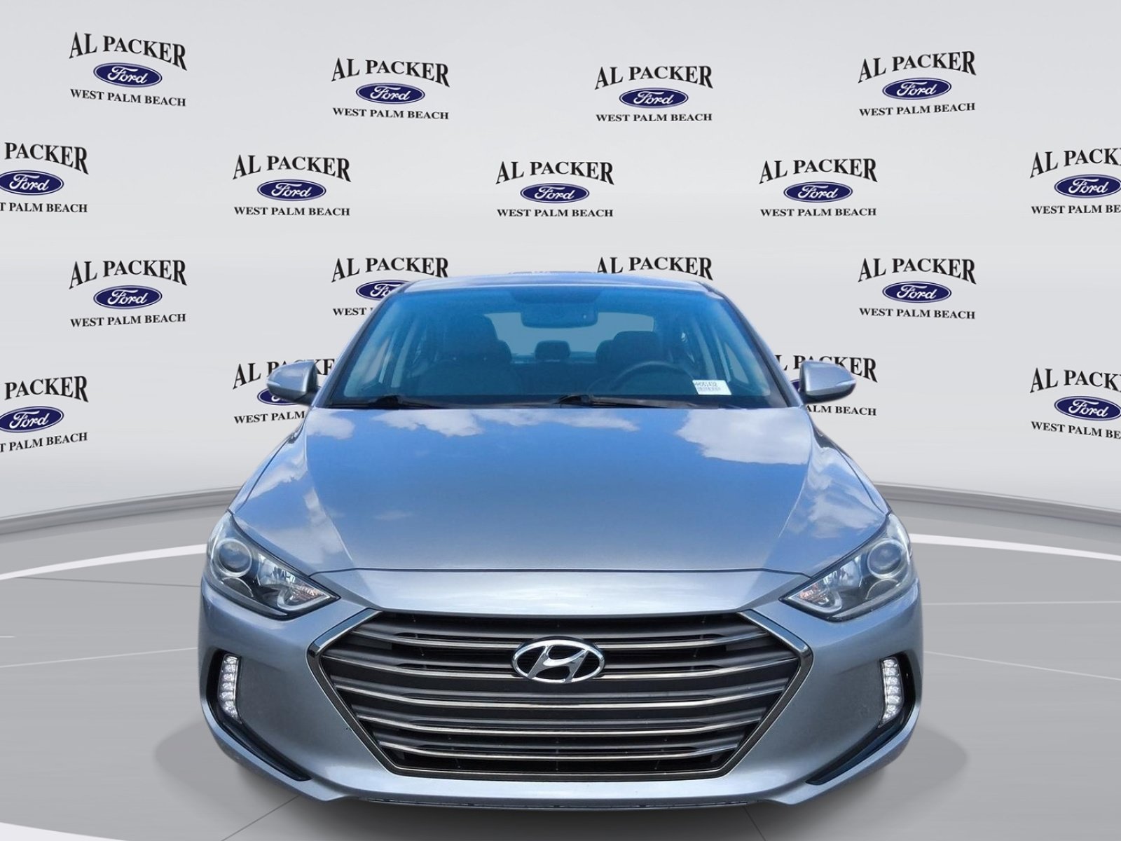 Used 2017 Hyundai Elantra Limited w/ Limited Tech Package 04 FWD image 8