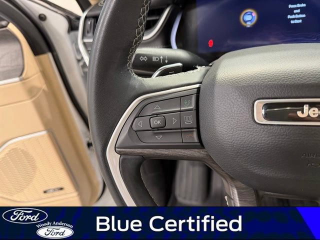 Used 2022 Jeep Grand Cherokee L Limited AWD/4WD image 11