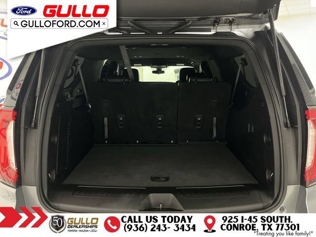 Used 2022 GMC Yukon XL SLE w/ Gmc Pro Safety Plus Package AWD/4WD image 11