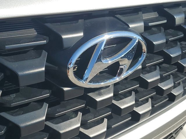 Used 2022 Hyundai Santa Fe SE image 6