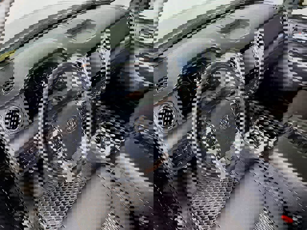 Used 2020 Toyota Tundra image 9