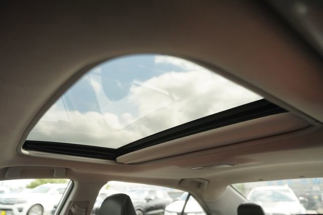 Used 2017 Toyota Corolla XLE FWD image 11