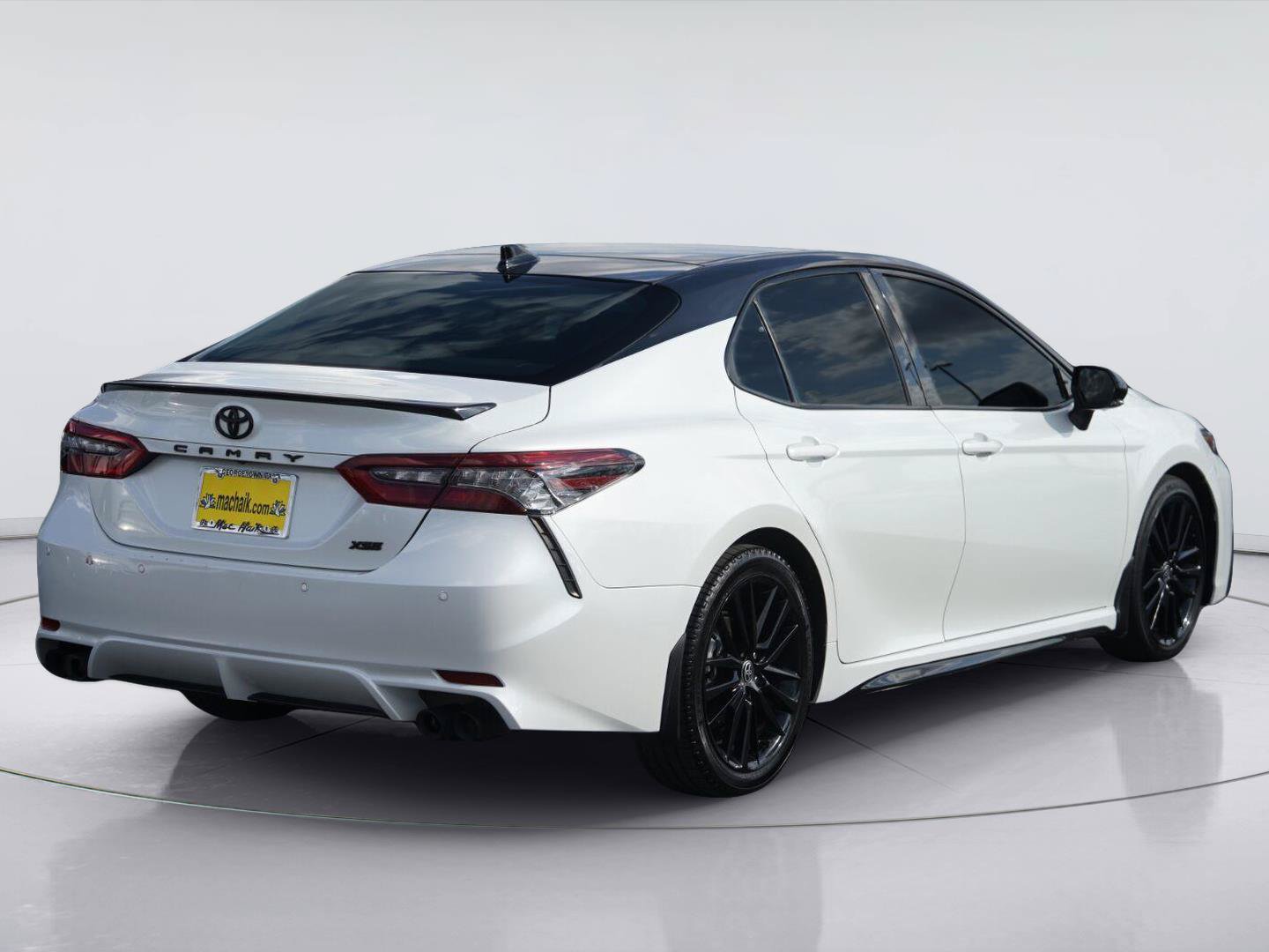 Used 2021 Toyota Camry XSE w/ Navigation Package FWD image 6