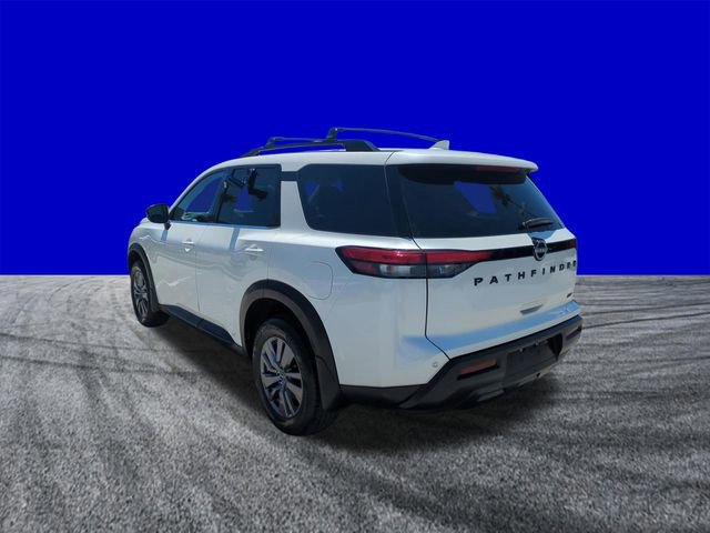 Used 2024 Nissan Pathfinder SV w/ Black Appearance Package image 3