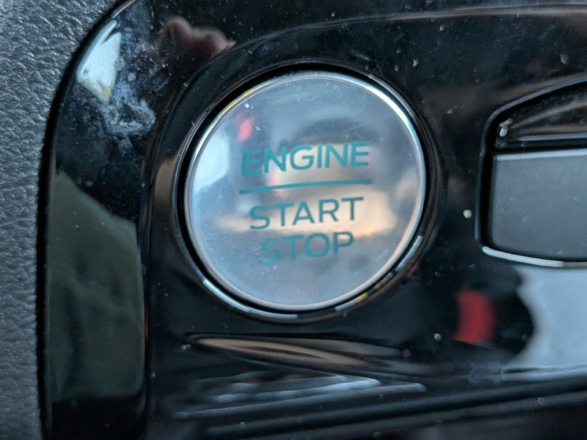 Certified 2023 Ford Escape ST-Line w/ Tech Pack #1 FWD image 32