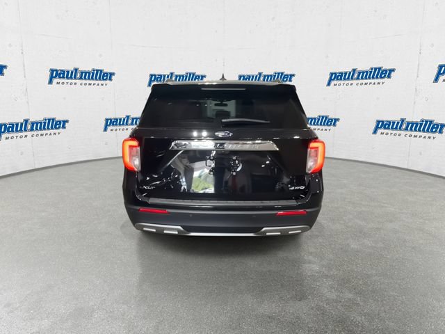 Certified 2024 Ford Explorer XLT w/ Equipment Group 202A AWD/4WD image 9