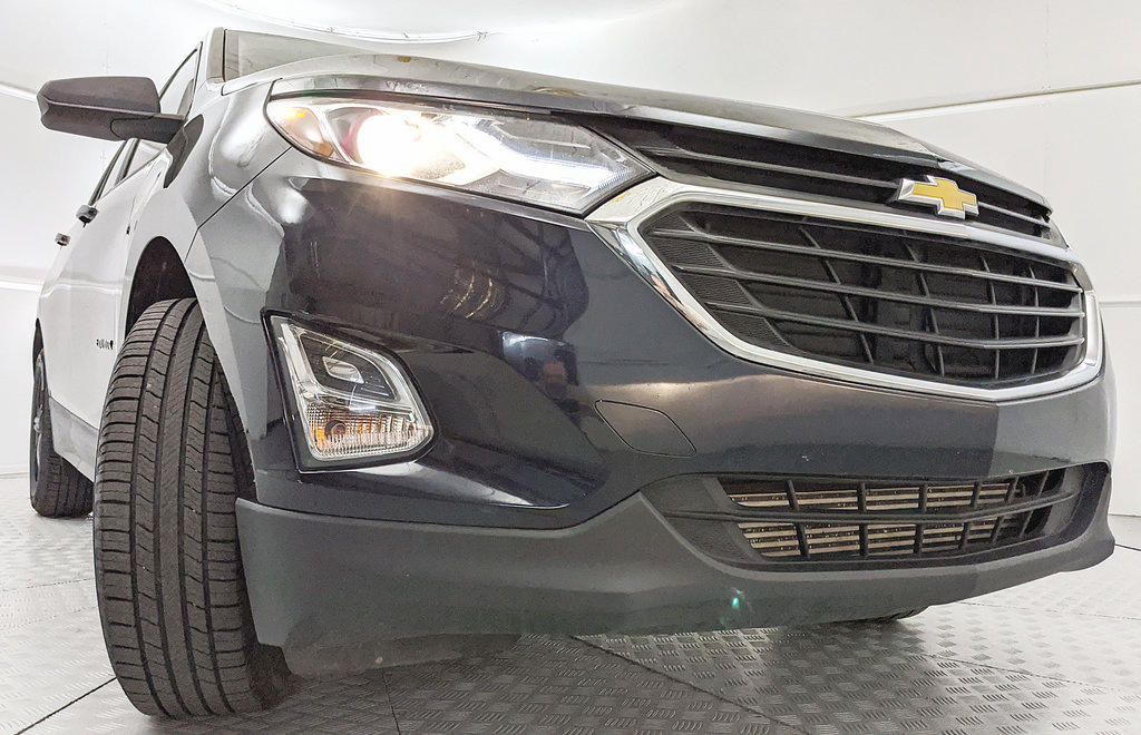 Used 2020 Chevrolet Equinox LS w/ LPO, Floor Liner Package AWD/4WD image 25
