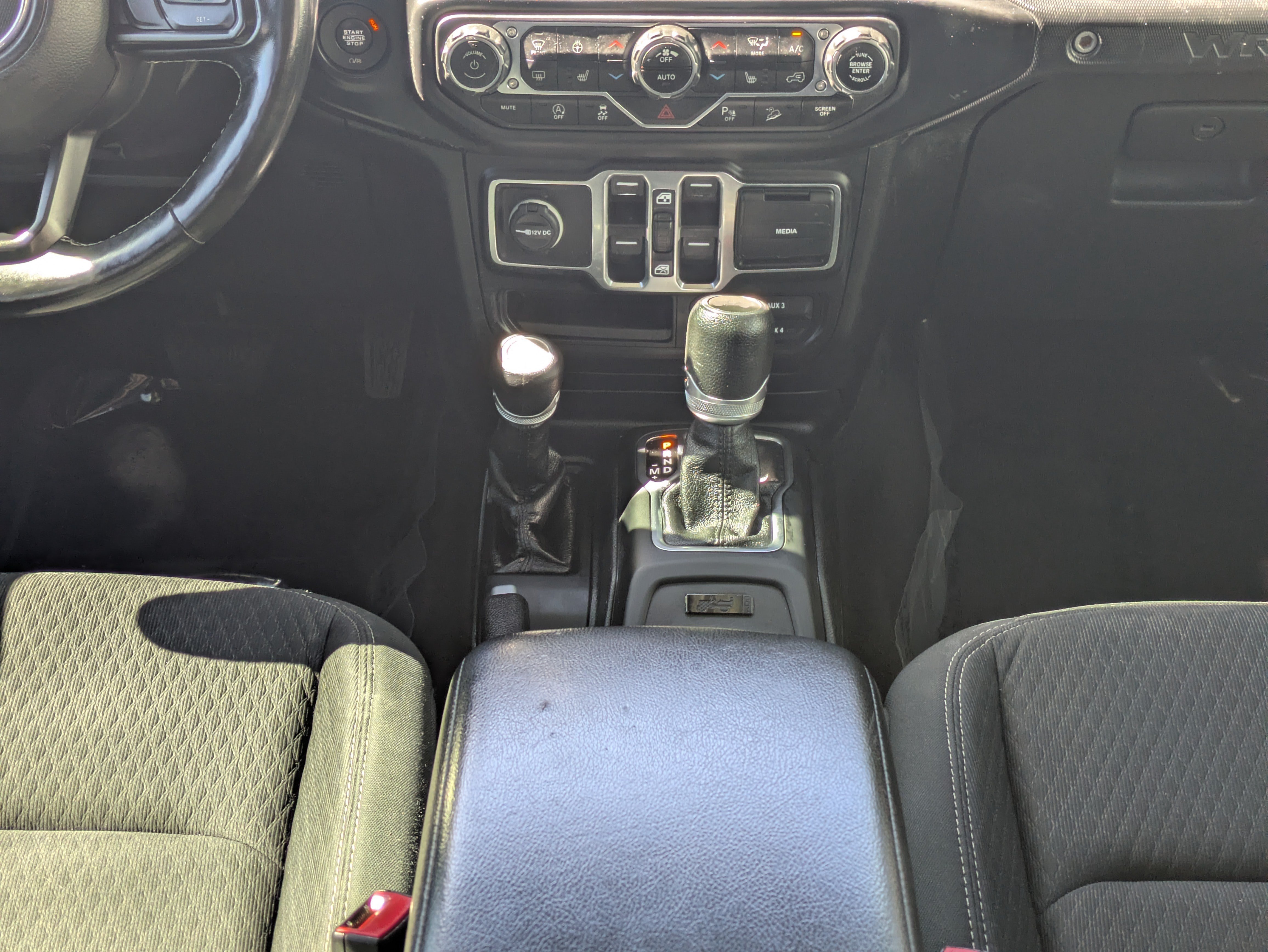 Used 2021 Jeep Wrangler Unlimited Sport AWD/4WD image 20
