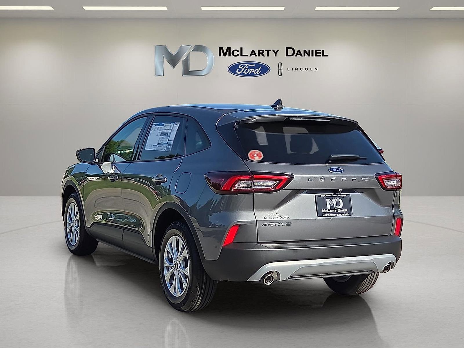 Certified 2025 Ford Escape Active FWD image 4