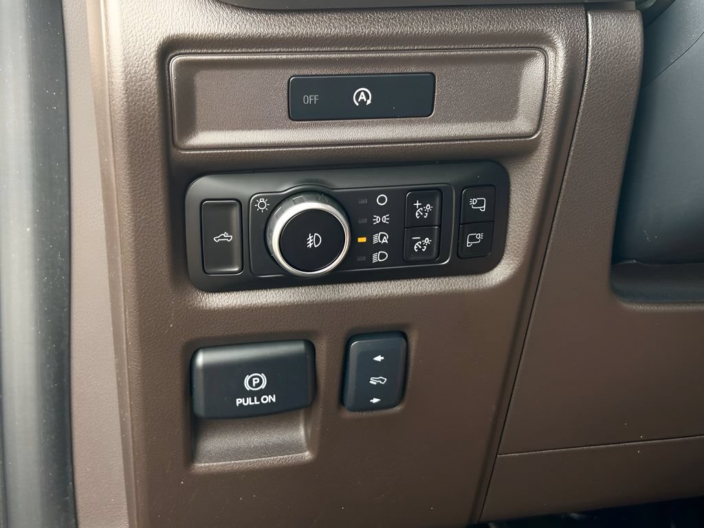 Certified 2025 Ford F150 King Ranch AWD/4WD image 23