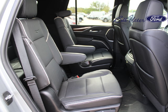 Used 2024 Cadillac Escalade Premium Luxury w/ LPO, Floor Liner Package AWD/4WD image 13