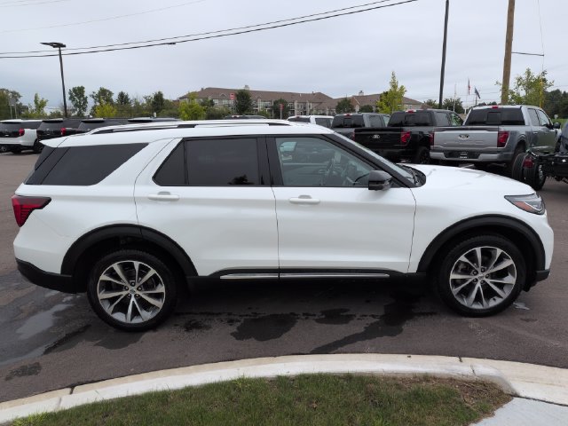 Certified 2025 Ford Explorer Platinum w/ Ultimate Package AWD/4WD image 6