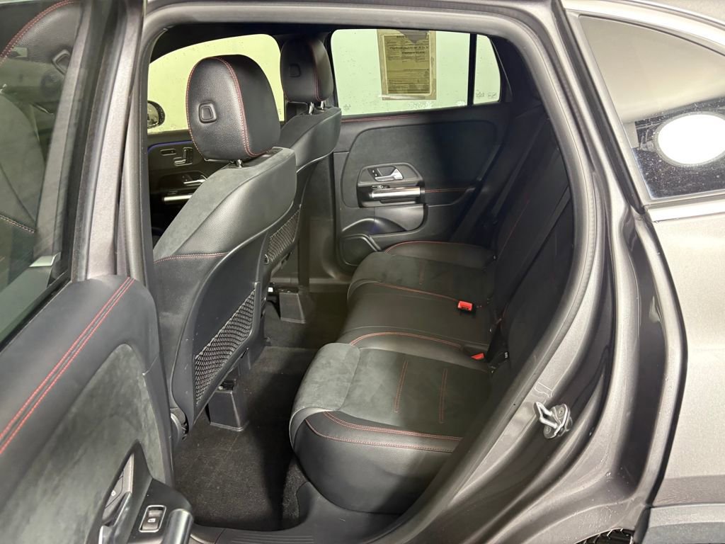 Used 2023 Mercedes-Benz GLA 250 4MATIC image 29
