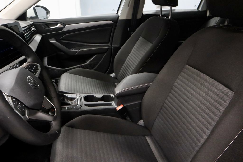 Used 2025 Volkswagen Jetta S FWD image 23