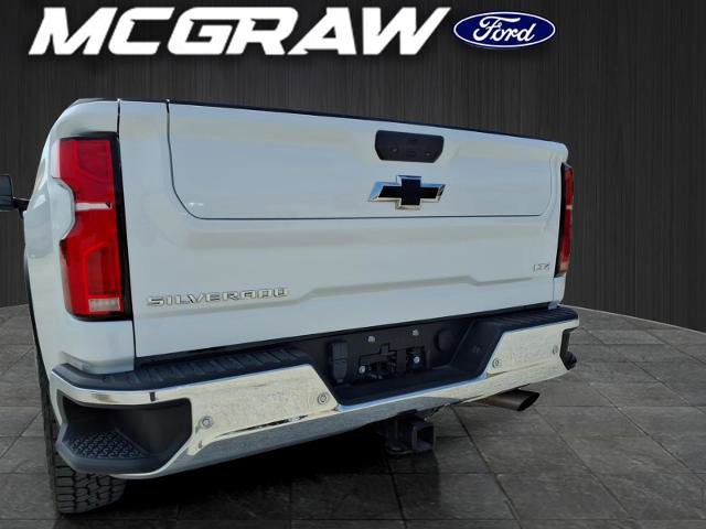 Used 2024 Chevrolet Silverado 2500 LTZ w/ LTZ Premium Package image 20