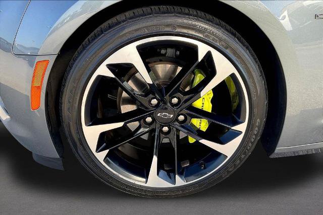 Used 2021 Chevrolet Camaro LT RWD image 32