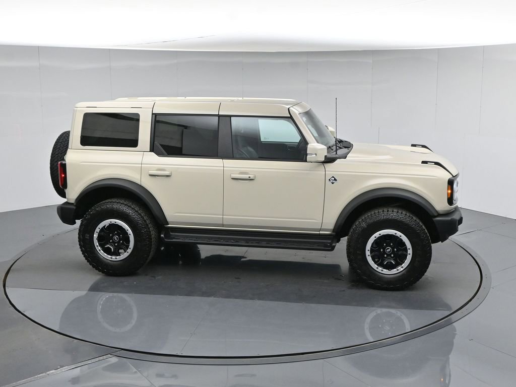 Certified 2025 Ford Bronco Outer Banks w/ Sasquatch Package AWD/4WD image 56