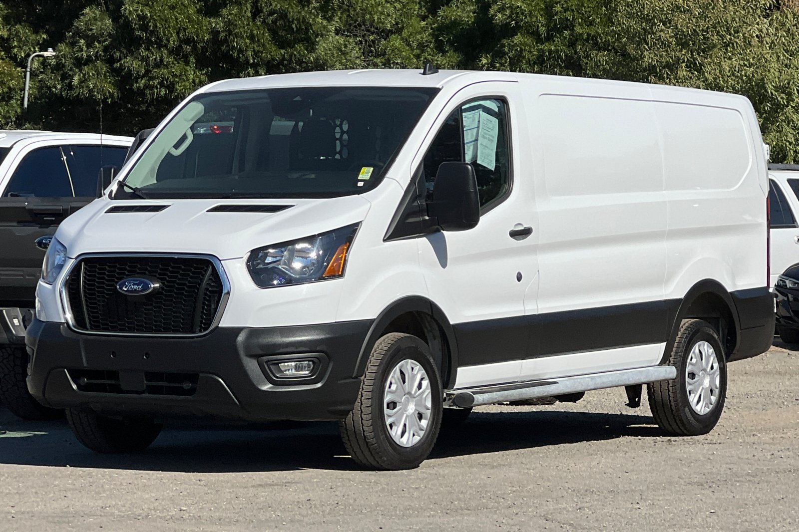 Certified 2025 Ford Transit 250 Low Roof w/ Exterior Upgrade Package RWD image 8