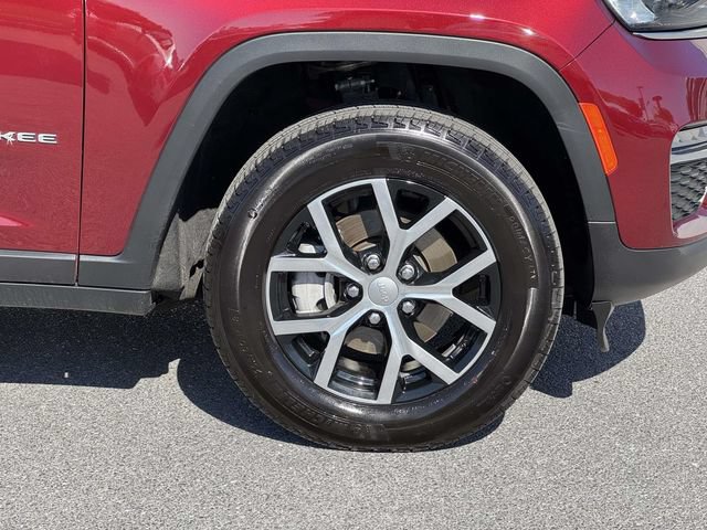 Used 2024 Jeep Grand Cherokee Limited AWD/4WD image 8