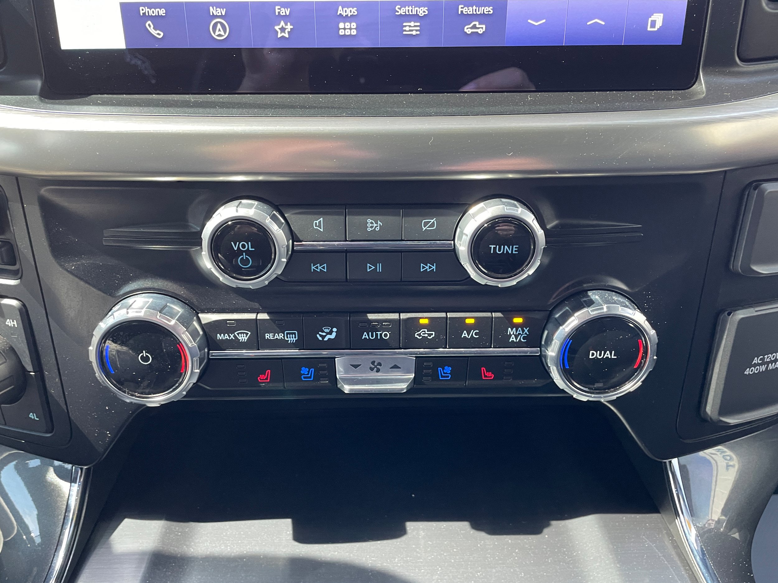 Certified 2023 Ford F150 Lariat w/ Equipment Group 502A High AWD/4WD image 23