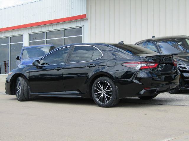 Used 2024 Toyota Camry SE FWD image 9