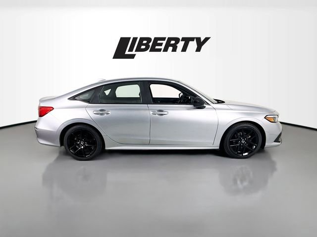 Used 2022 Honda Civic Sport image 2