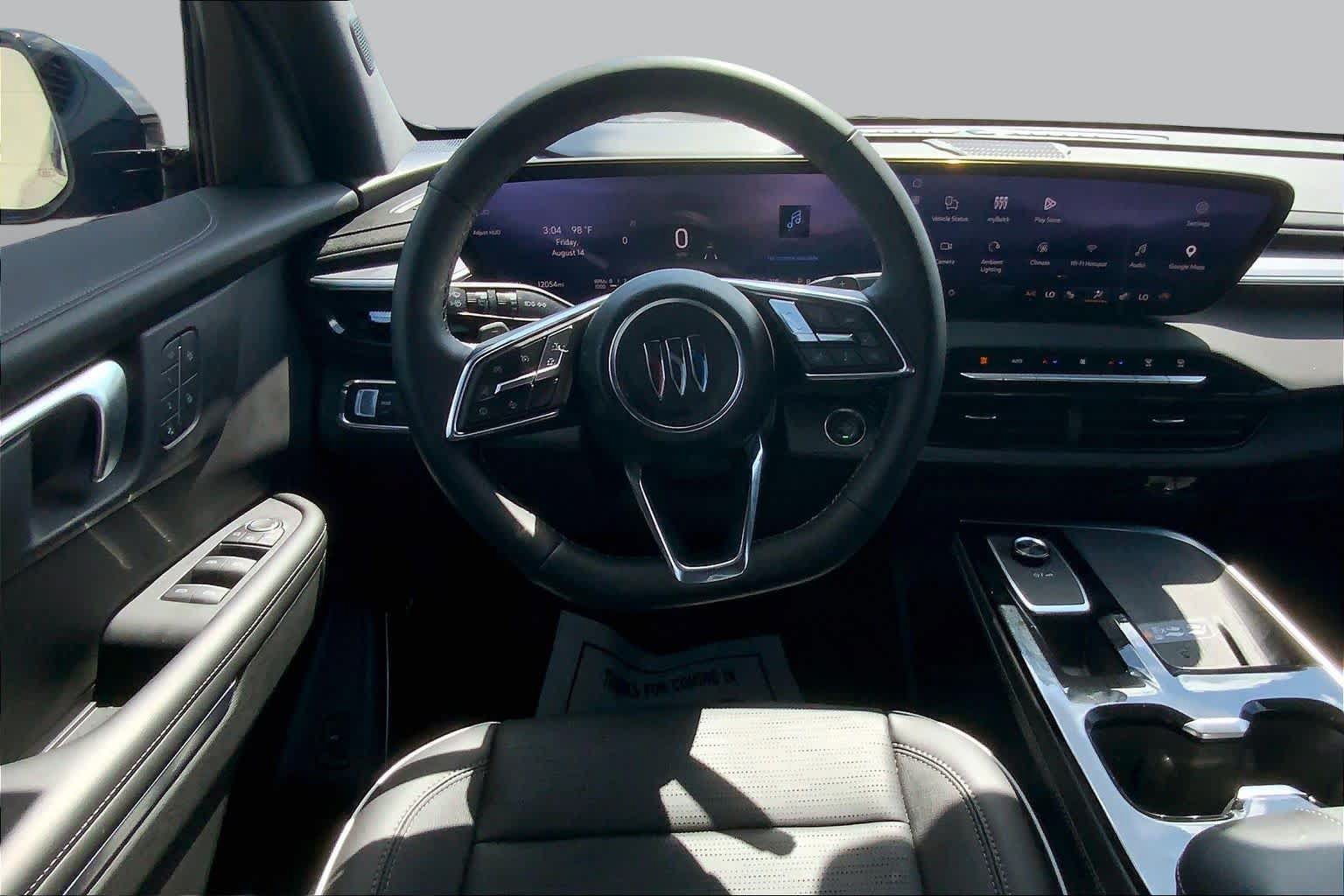 Used 2025 Buick Enclave Sport Touring w/ Power Package FWD image 5