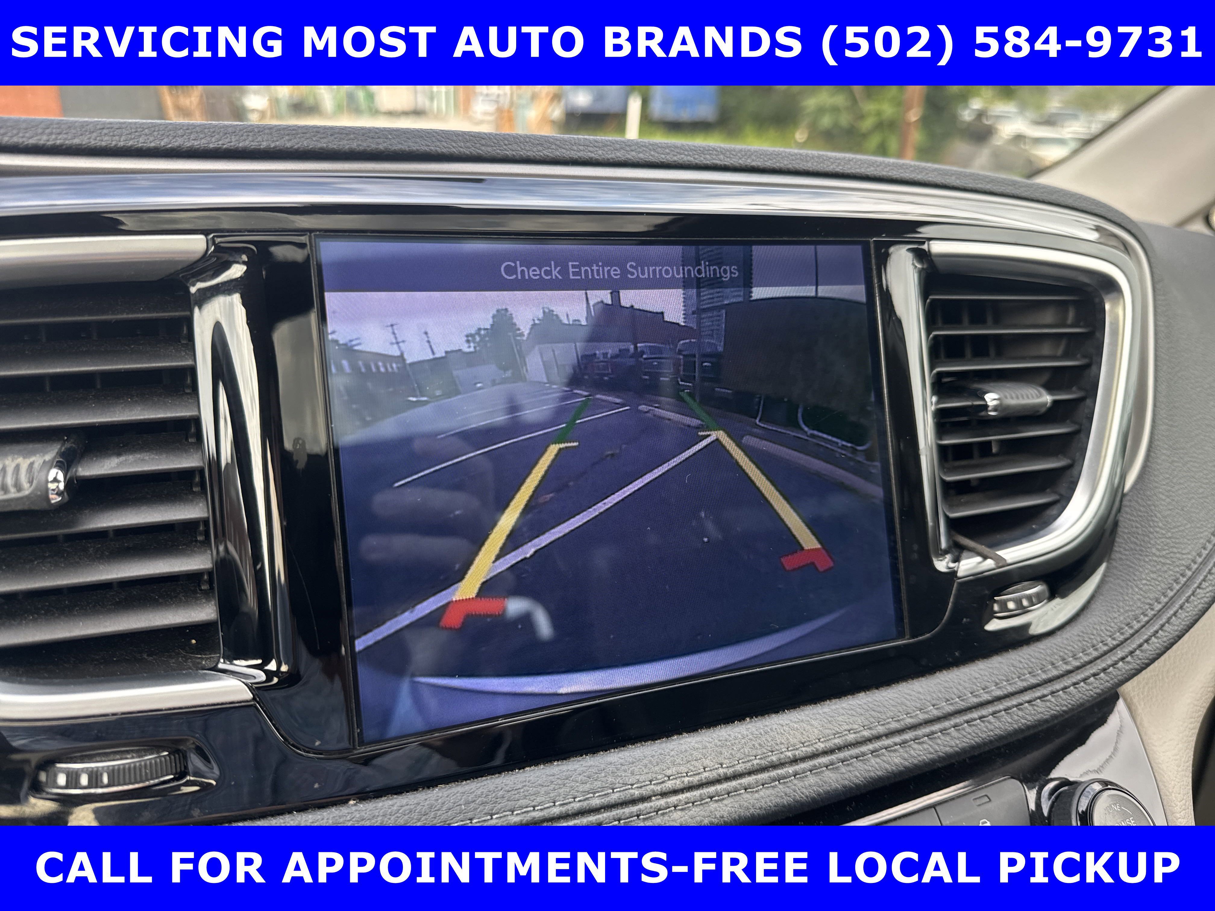 Used 2017 Chrysler Pacifica Limited image 32