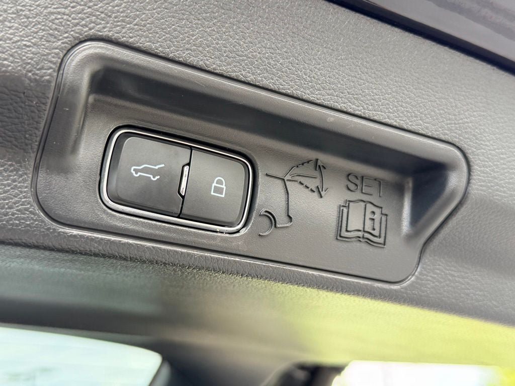 Certified 2025 Ford Explorer ST RWD image 35
