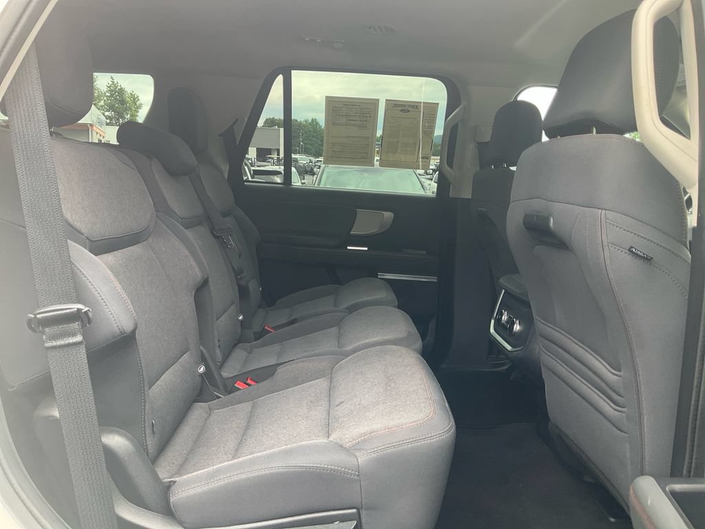 Certified 2025 Ford Expedition Active RWD image 13