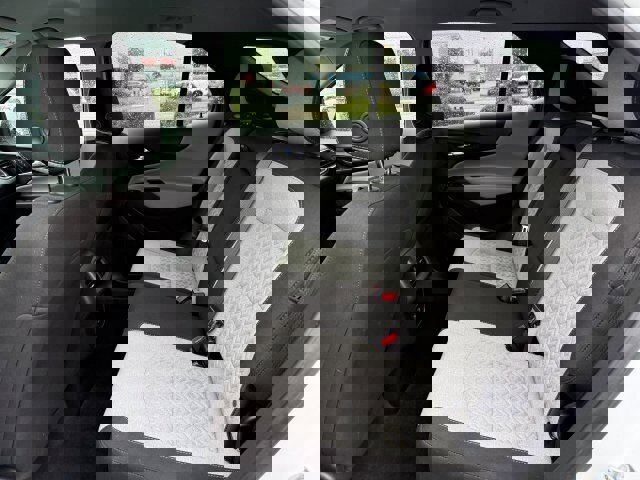 Used 2022 Chevrolet Equinox LT w/ LPO, Floor Liner Package image 17