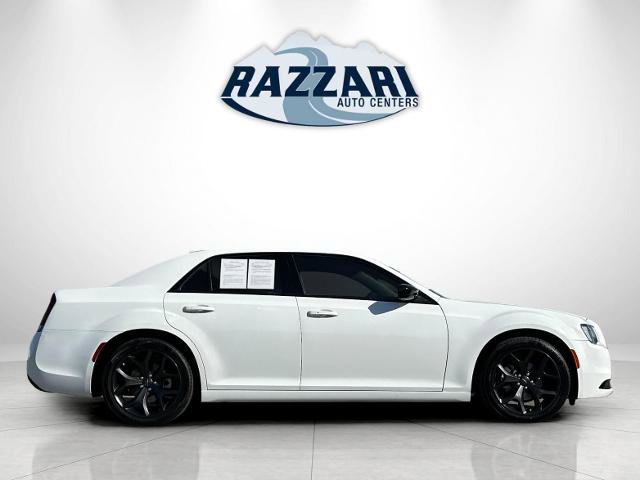 Used 2022 Chrysler 300 Touring w/ Sport Appearance Package RWD image 2